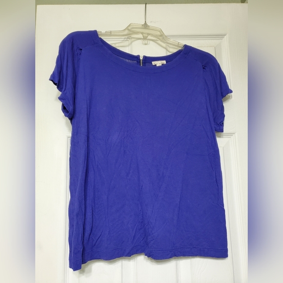 GAP Tops - Gap Zipper Tshirt